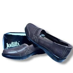Judith Leather Loafers Style Lana Women 7.5M Slide On No Slip Cusion Insole New